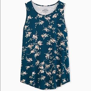 NWT Torrid Super Soft sleeveless floral knit top